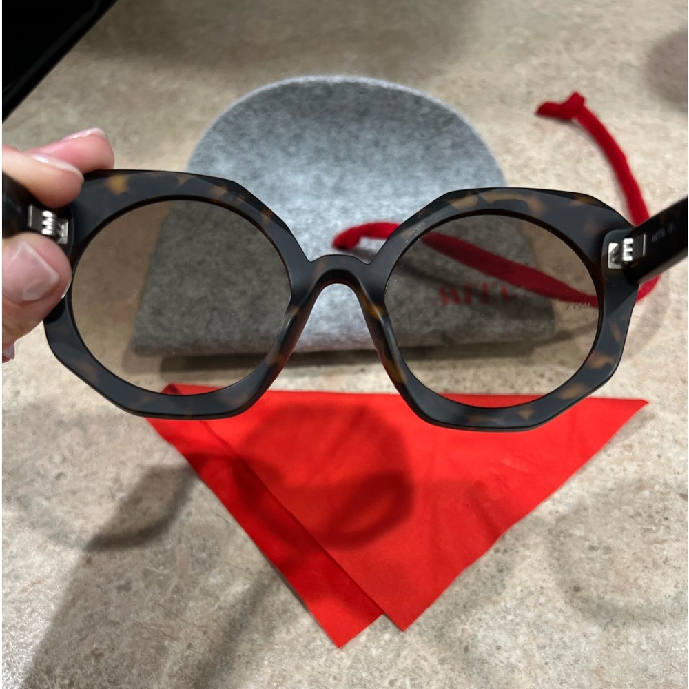 MITA SUNGLASSES - BRAND NEW* - Picture 2 of 8